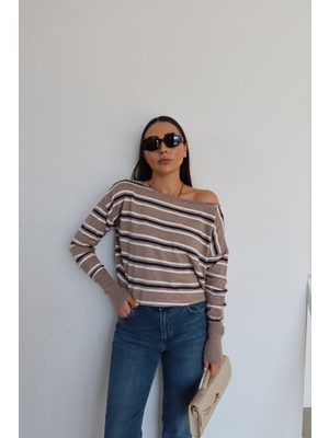 Özge Özgenç Kayık Yaka Çizgili Basic Triko