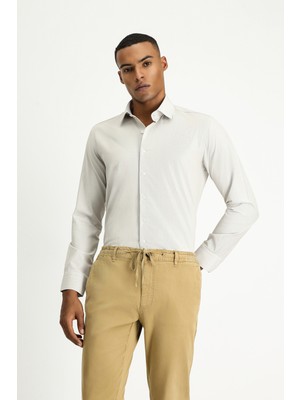Kiğılı Uzun Kol Slim Fit Klasik Yaka Pamuklu Kolay Ütülenebilir Desenli Gömlek