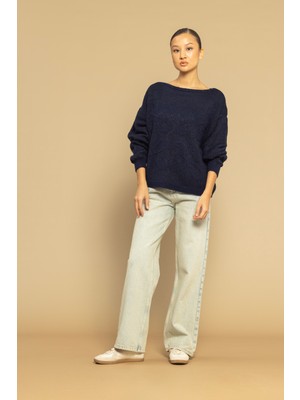 Nisan Triko Kayık Yaka Triko Kazak