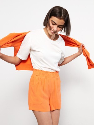 Lc Waikiki Yeni Sezon Beli Lastikli Düz Viskon Kadın Şort