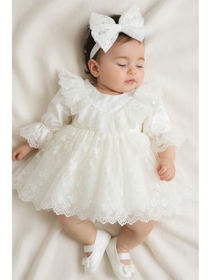Beyaz Dantelli Kız Bebek Hastane Çıkışı Özel Gün Elbisesi 3 Parça Takım Saç Bandı ve Ayakkabılı