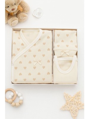 Yenidoğan Kalpli Kız Bebek 5 Parça Kutulu Set Bebek Doğum Hediyesi Hastane Çıkışı