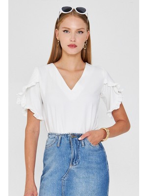 Armonika Kadın Beyaz V Yaka Kolları Fırfırlı Kısa Kol Bluz ARM-25Y001090