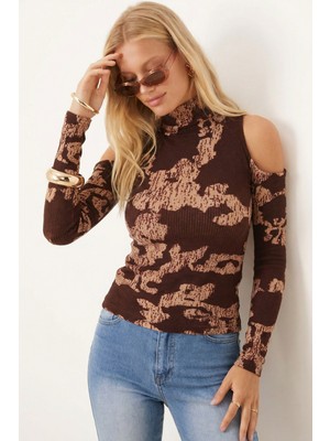 Armonika Kadın Kahve-Bej Balıkçı Yaka Omuz Dekolteli Uzun Kollu Bluz ARM-26K001061