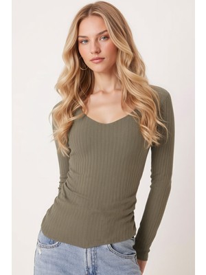 Armonika Kadın Haki V Yaka Uzun Kollu Önü Büzgülü Yumuşak Dokulu Likralı Bluz ARM-26K001014