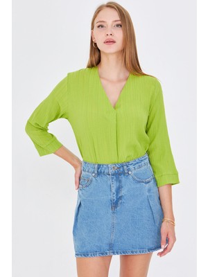 Armonika Kadın Fıstık Yeşili V Yaka Çeyrek Kol Bluz ARM-25Y001024