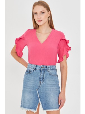 Armonika Kadın Fuşya V Yaka Kolları Fırfırlı Kısa Kol Bluz ARM-25Y001070