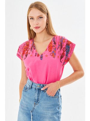 Armonika Kadın Fuşya V Yaka Baskılı Bluz ARM-25Y001086