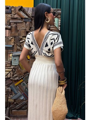 Lijuri Derin Yaka Etnik Desen Triko Elbise 2843 T1-B-K5