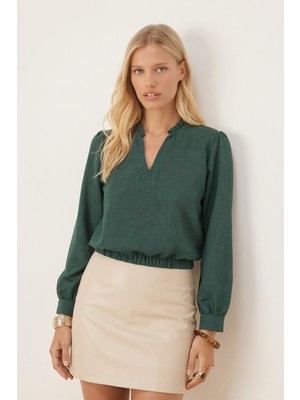 Armonika Kadın Koyu Yeşil V Yaka Yakası Pile Detaylı Beli Lastikli Manşetli Bluz ARM-26K001020