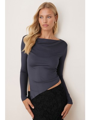 Armonika Kadın Lacivert Yanı Büzgülü Asimetrik Bluz ARM-26K042002