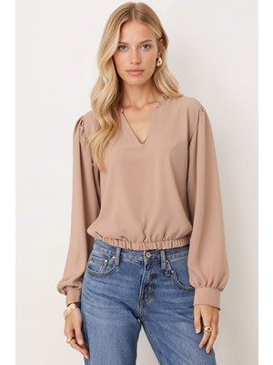 Armonika Kadın Bej V Yaka Yakası Pile Detaylı Beli Lastikli Manşetli Bluz ARM-26K001020