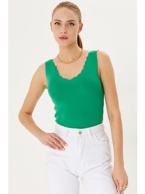 Armonika Kadın Yeşil Zigzaglı V Yaka Kaşkorse Bluz ARM-23Y069004