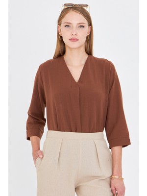 Armonika Kadın Açık Kahve V Yaka Çeyrek Kol Bluz Pamuk - Polyester - Elastan Regular Kalıp
