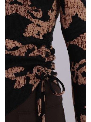 Armonika Kadın Siyah-Bej Asimetrik Yaka Yandan Büzgülü Etek Ucu Yırtmaçlı Uzun Kollu Bluz ARM-26K001022