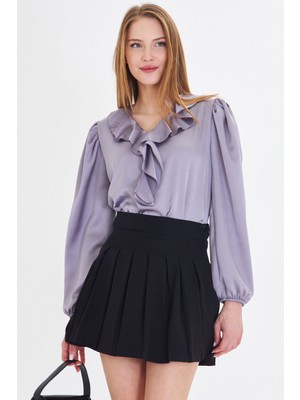 Armonika Kadın Gri Yakası Fırfırlı Omuzu Büzgülü Kolu Lastikli Pamuk Saten Bluz ARM-22K001059