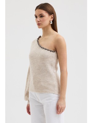 Lijuri Inci Detaylı ve Kayık Yakalı  Tek Kol Triko Kazak 1390