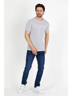 Dynamo Erkek Beyaz Bisiklet Yaka Nakış Detaylı T-Shirt T-866