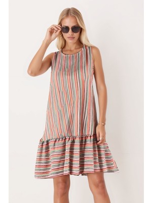 Armonika Kadın Turuncu-Beyaz Desenli Kolsuz Eteği Fırfırlı Elbise ARM-22K001142