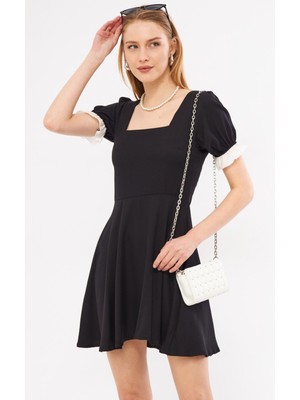 Armonika Kadın Siyah Ön Arka Kare Yaka Kol Ucu Garnili Detaylı Karpuz Kol Kloş Mini Elbise ARM-24Y001062
