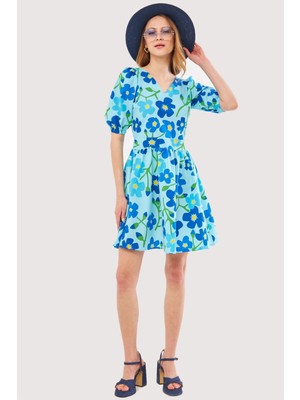 Armonika Kadın Bebe Mavi Ön Arka V Yaka Balon Kol Kemer Detaylı Desenli Mini Elbise ARM-24Y001016