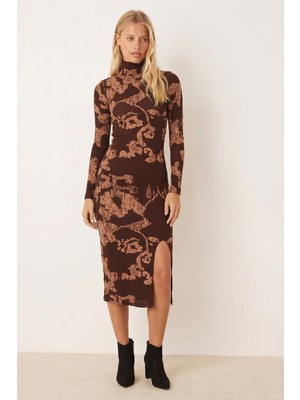 Armonika Kadın Kahve-Bej Balıkçı Yaka Önden Yırtmaçlı Midi Boy Elbise ARM-26K001064