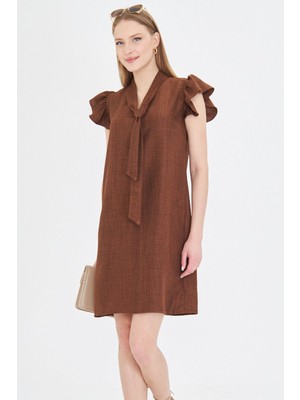 Armonika Kadın Kahve V Yaka Kolları Fırfırlı Kravat Detaylı Elbise ARM-25Y001022