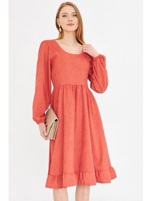 Armonika Kadın Somon U Yaka Arkası Fermuarlı Beli Lastikli Midi Boy Kadife Elbise ARM-25K001103