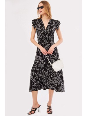 Armonika Kadın Siyah Miden Elbise Kruvaze Yaka Omuzu Fırfır Detaylı Beli Lastikli Midi Boy ARM-24Y001020