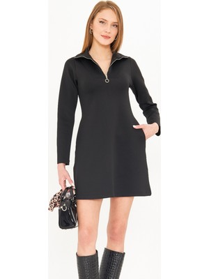 Armonika Kadın Siyah Dik Yaka Yakası Fermuarlı Cep Detaylı Dalgıç Kumaş Mini Elbise ARM-25K001072