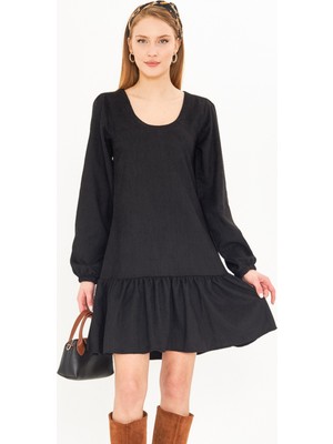 Armonika Kadın Siyah U Yaka Etek Ucu Fırfırlı Kolları Lastikli Kadife Kısa Elbise ARM-25K001086