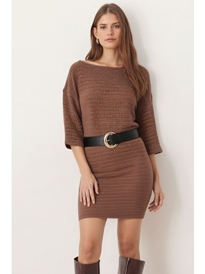 Armonika Kadın Açık Kahve Kayık Yaka Yarasa Kol Yumuşak Dokulu Elbise ARM-26K001039