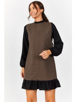 Armonika Kadın Vizon Yakası ve Altı Fırfırlı Kazayağı Desen Elbise ARM-21Y001080