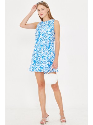 Armonika Kadın Mavi Sıfır Yaka Vücuda Oturan Kloş Sırtı Fermuarlı Mini Elbise ARM-25Y001074