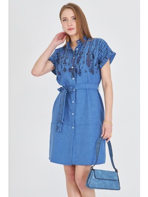 Armonika Kadın Koyu Mavi Hakim Yaka Kısa Kollu Beli Kuşaklı Gömlek Elbise ARM-25Y001054