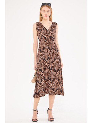 Armonika Kadın Siyah-Kahve Desenli Beli ve Omzu Lastikli Kruvaze Yaka Midi Boy Elbise ARM-24Y001052