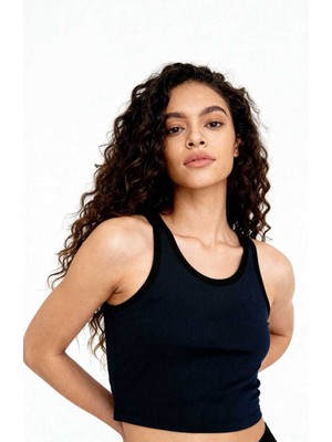 Tommy Life Lacivert Basic Sıfır Kol Dar Kalıp U Yaka Kadın Crop Top Atlet - 97160