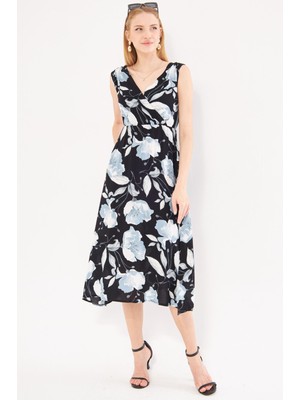 Armonika Kadın Siyah-Gri Desenli Beli ve Omzu Lastikli Kruvaze Yaka Midi Boy Elbise ARM-24Y001052