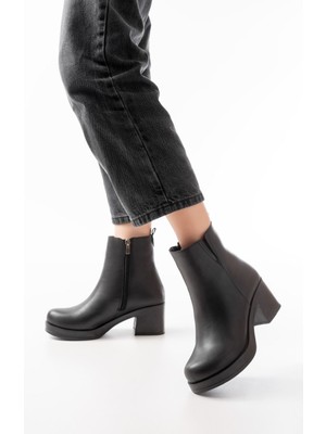 Zerenyus ZRİN-3057 Premium Siyah Lastikli Fermuarlı Kalın Topuklu Günlük Kadın Bot