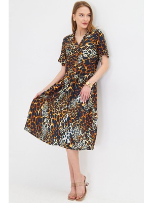 Armonika Kadın Turuncu Önü Düğmeli Beli Büzgülü Kuşaklı Midi Boy Elbise ARM-24Y001068