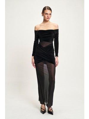 Lijuri Tül Dekolte Detaylı Madonna Yaka Kadife Elbise 2929 R3-D-K3