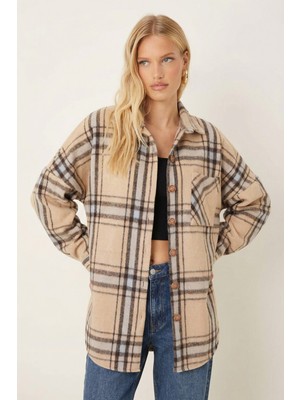 Armonika Kadın Bej Oversize Ekoseli Kaşe Cepli Oduncu Gömlek ARM-26K001089