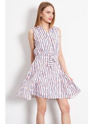 Armonika Kadın Kırmızı Önü Düğmeli Beli Kemerli Yakalı Kolsuz Elbise ARM-24Y001066