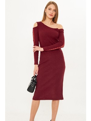 Armonika Kadın Bordo Asimetrik Yaka Kolu Tüllü Yırtmaçlı Kaşkorse Midi Boy Elbise ARM-25K001081