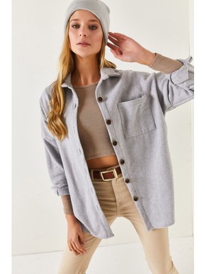 Armonika Kadın Gri Oversize Kaşe Cepli Gömlek ARM-22Y001156