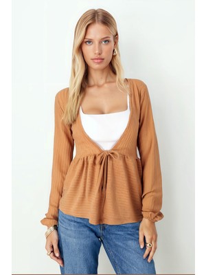 Armonika Kadın Camel V Yaka Yumuşak Dokulu Önü Bağlamalı Kolları Lastikli Triko Hırka ARM-26K001010