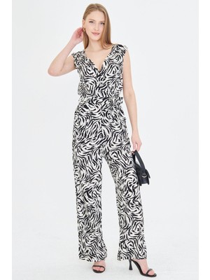 Armonika Kadın Ekru Kruvaze Yaka Omuzu Lastik Detaylı Sırtı V Kuşaklı Uzun Tulum ARM-24Y001049