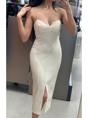 AURA 7 Collection Kadın Giyim Askısı Taş Detaylı ve Yırtmaçlı Midi Elbise