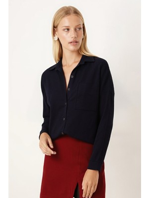 Armonika Kadın Lacivert Cepli Oversize Ince Fitilli Kadife Gömlek ARM-24K001076