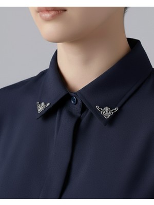 Gümüş Renk Gömlek Yaka Iğnesi & Broş